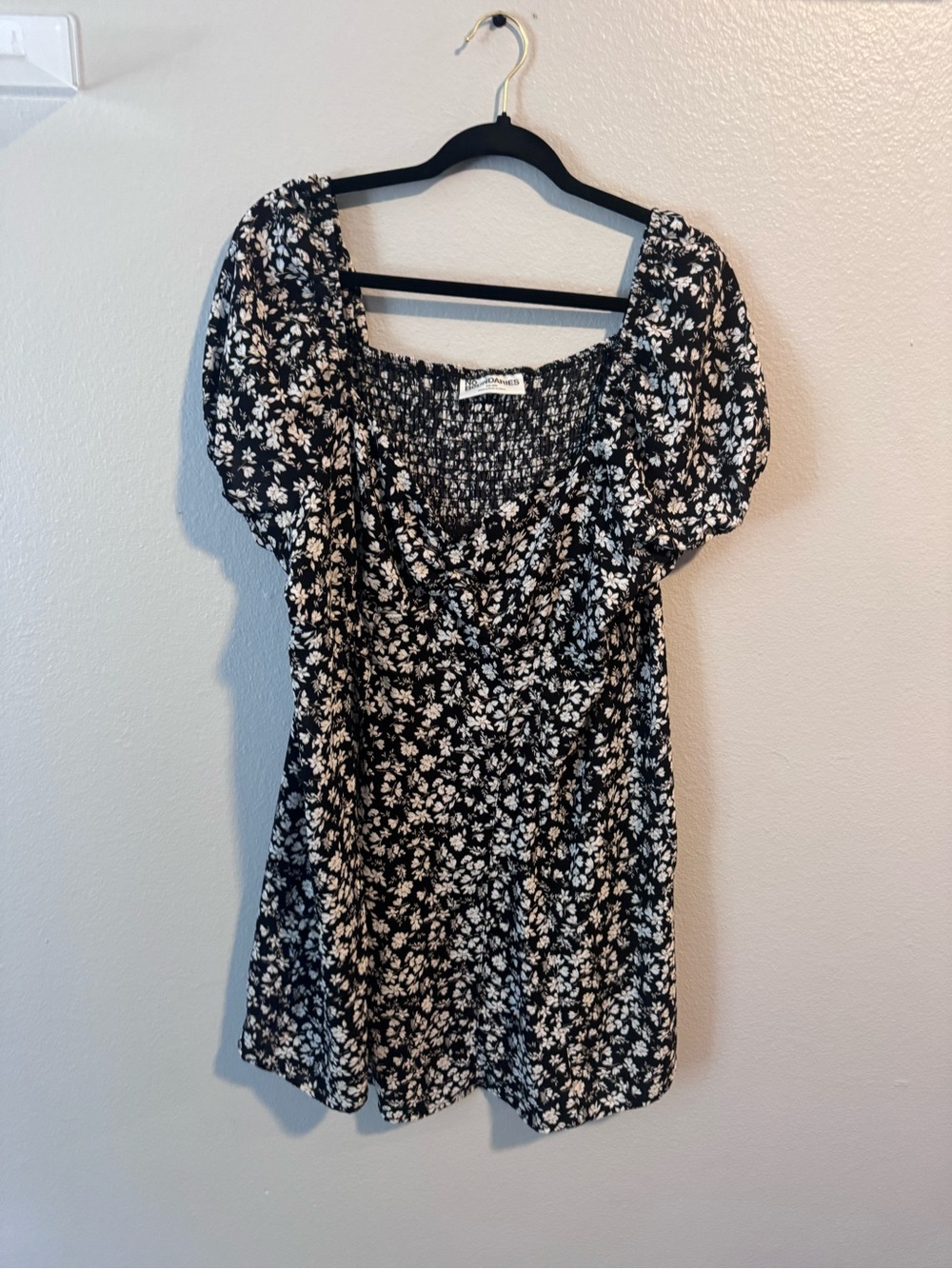 Black Floral Puff Sleeve Mini Dress